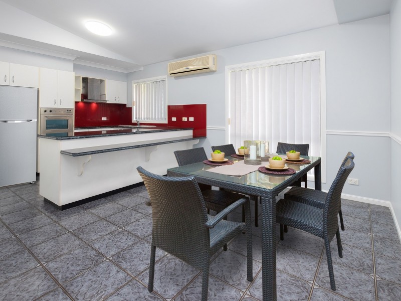 25 Chelsea Place, Forest Lake QLD 4078