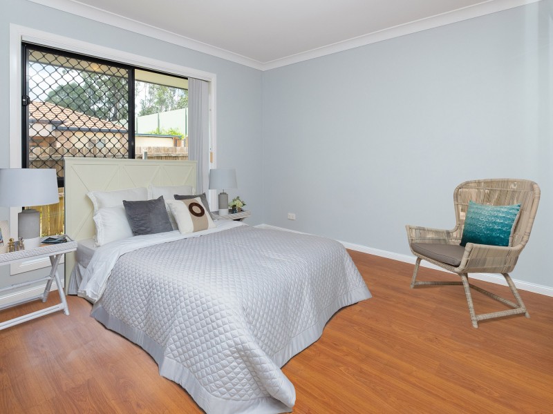 25 Chelsea Place, Forest Lake QLD 4078