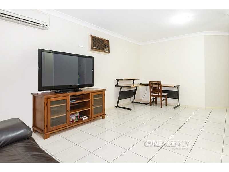 6 Glengyle Place, Forest Lake QLD 4078