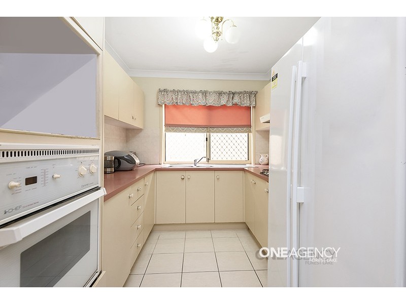 6 Glengyle Place, Forest Lake QLD 4078