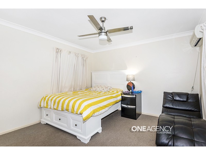 6 Glengyle Place, Forest Lake QLD 4078