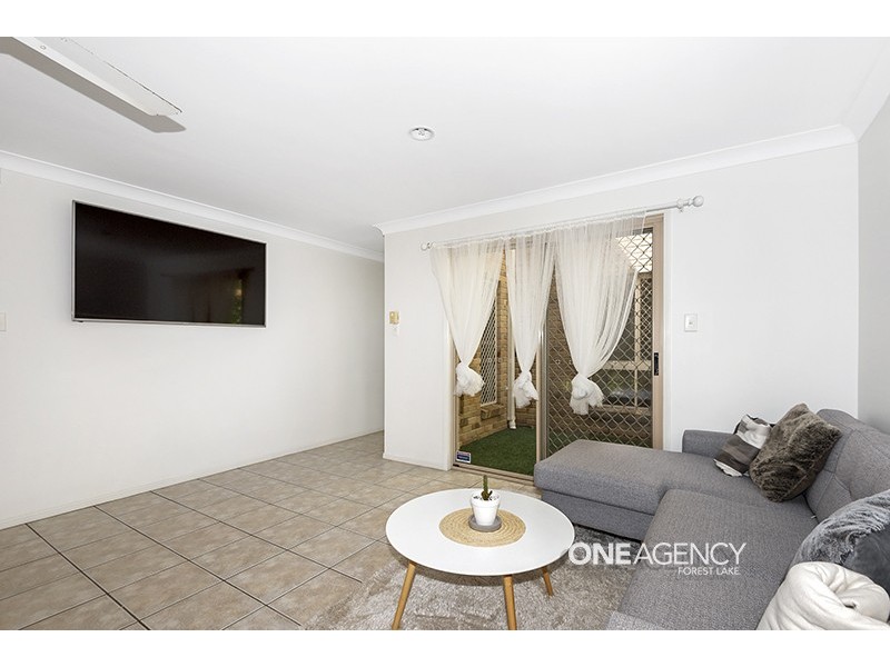 11 Napier Pl, Forest Lake QLD 4078