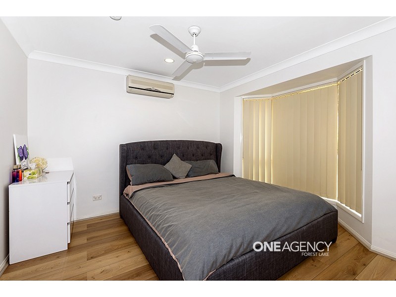 11 Napier Pl, Forest Lake QLD 4078