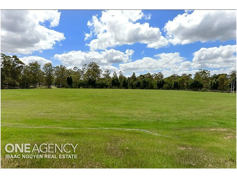 11 Napier Pl, Forest Lake QLD 4078