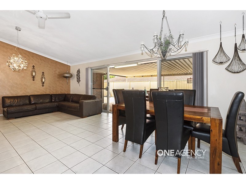 82 Centennial Way, Forest Lake QLD 4078