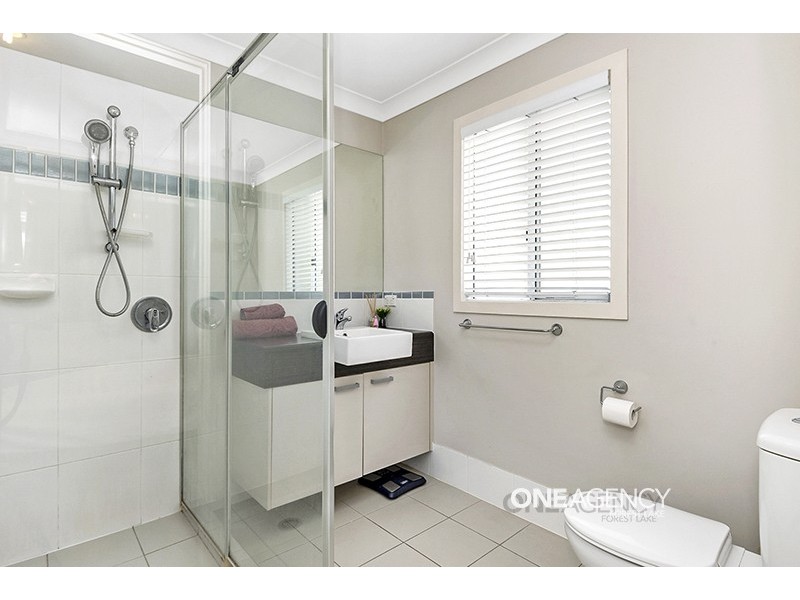 3 Boronia Court, Springfield Lakes QLD 4300