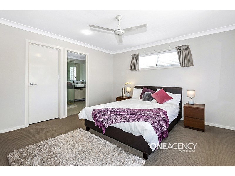 3 Boronia Court, Springfield Lakes QLD 4300