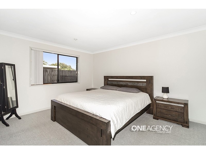 24 Medici Place, Forest Lake QLD 4078