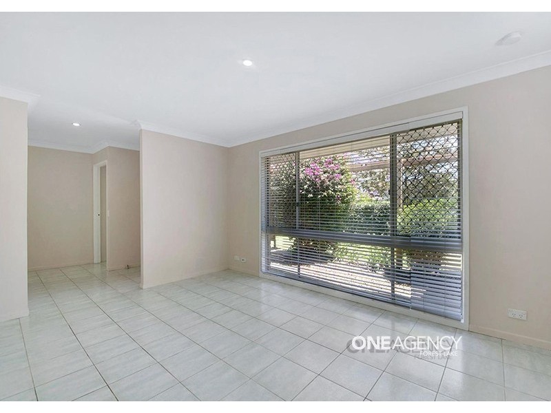 10 Wilpowell Street, Oxley QLD 4075