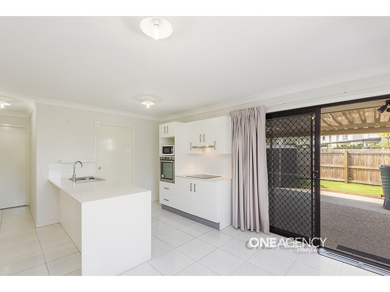 69 Finnegan Circuit, Oxley QLD 4075