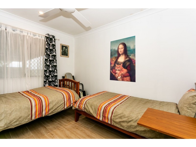 2 Letitia Street, Regents Park QLD 4118