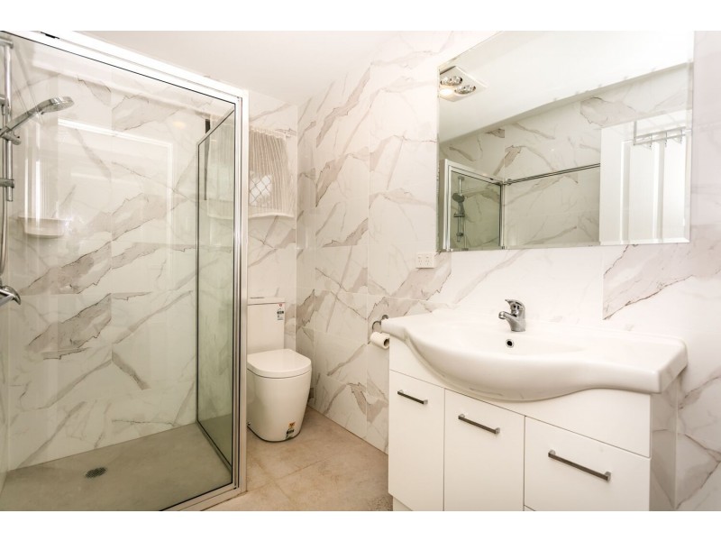 2 Letitia Street, Regents Park QLD 4118