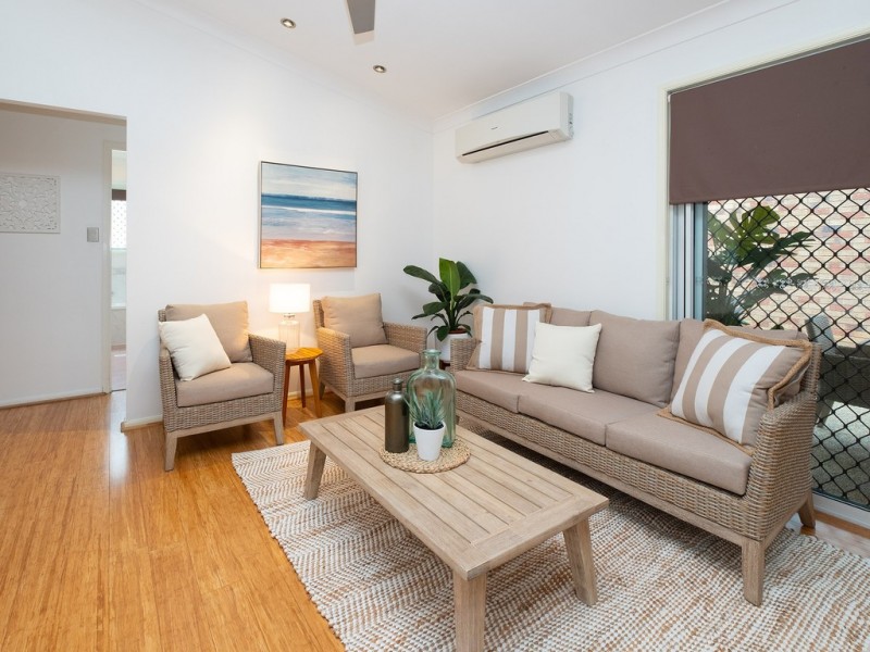 16 Tenterfield Place, Forest Lake QLD 4078