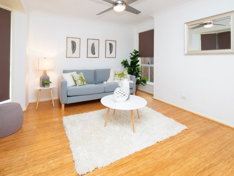 16 Tenterfield Place, Forest Lake QLD 4078