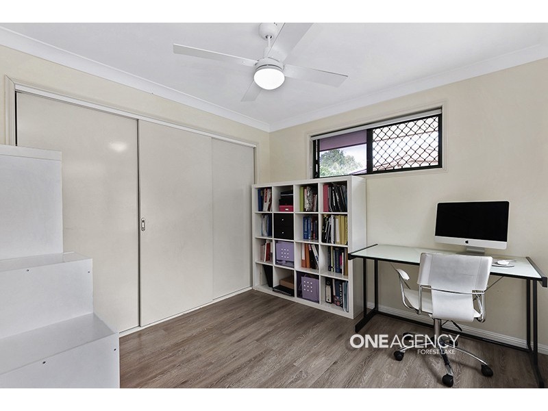 6 Allen Close, Forest Lake QLD 4078