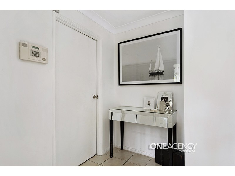 6 Allen Close, Forest Lake QLD 4078