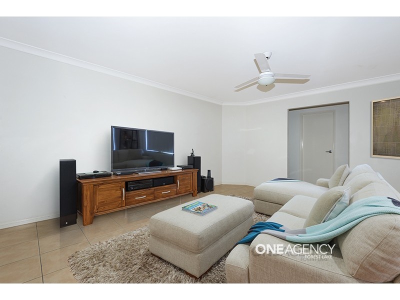 8 Treeline Place, Durack QLD 4077