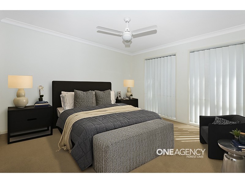 8 Treeline Place, Durack QLD 4077