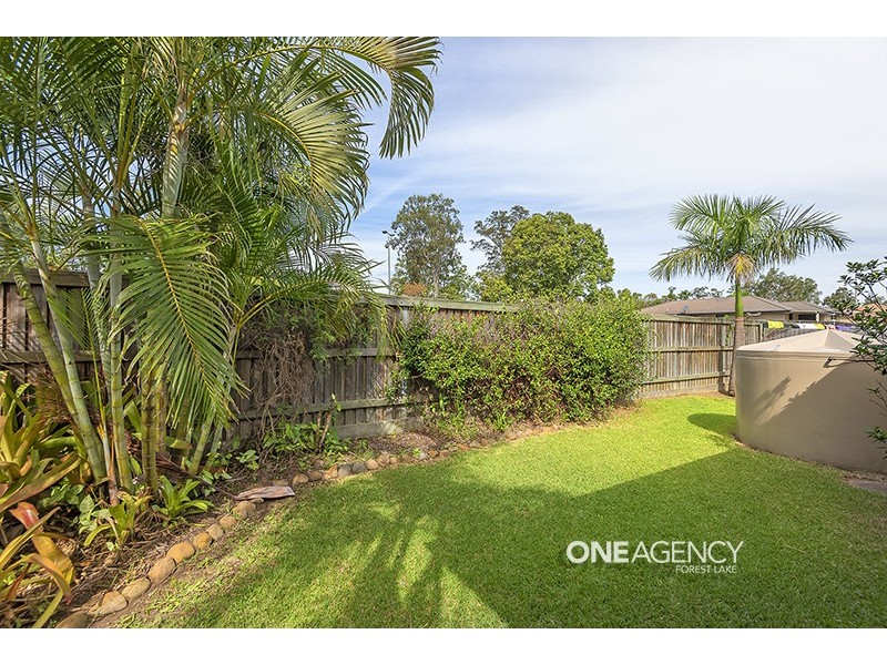 8 Treeline Place, Durack QLD 4077