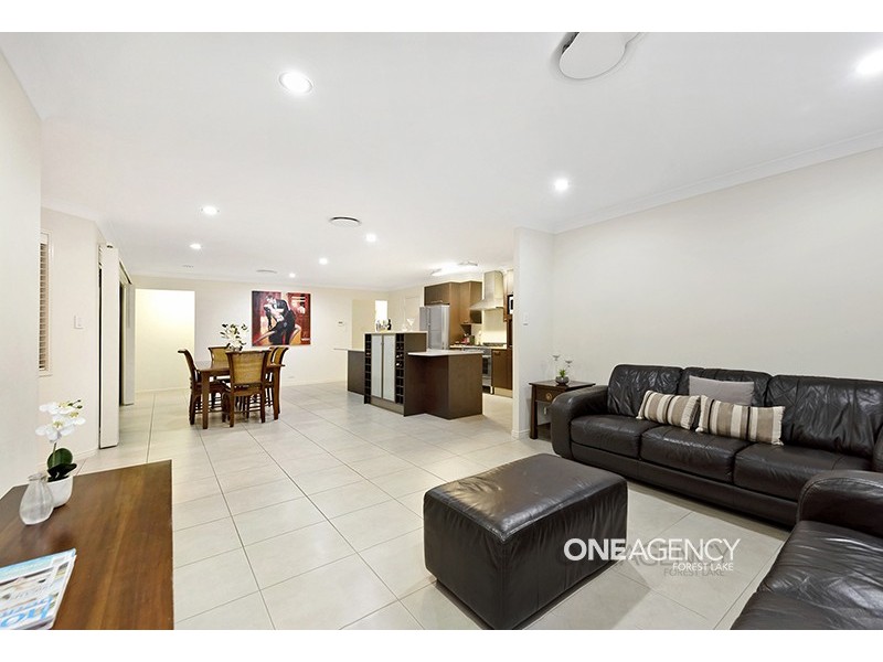 17 Daisy Place, Doolandella QLD 4077