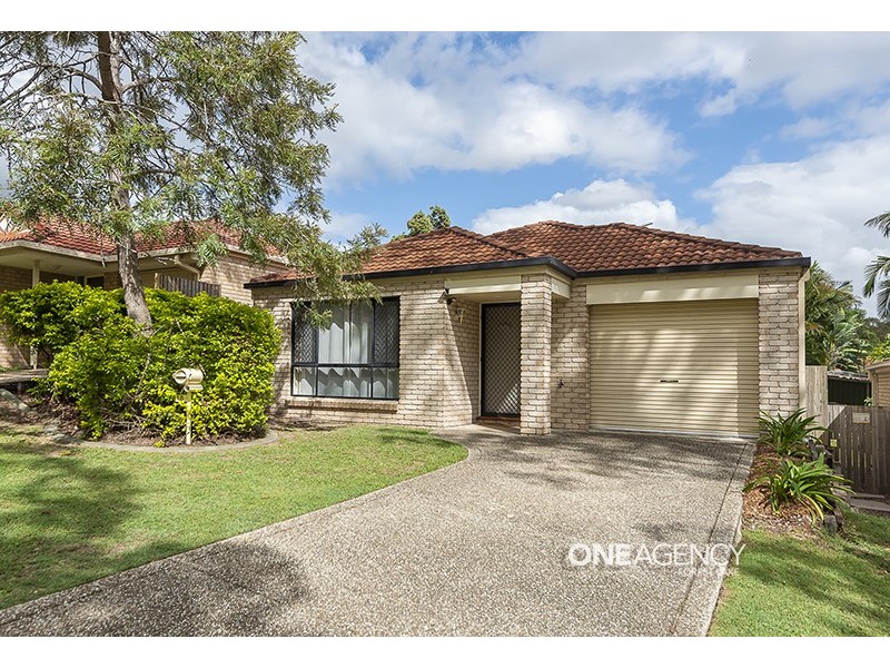 18 Samford Place, Forest Lake QLD 4078