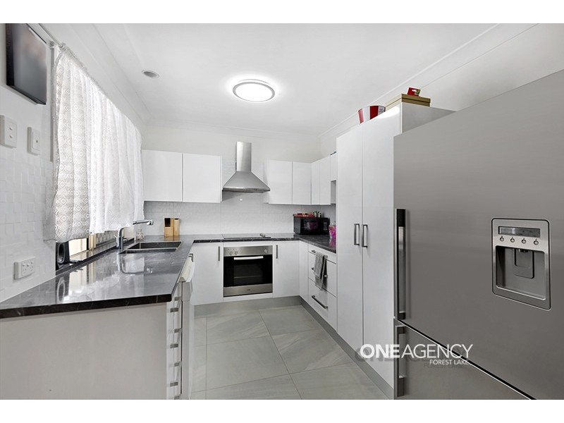 36 Clarendon Circuit, Forest Lake QLD 4078