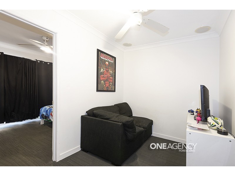 36 Clarendon Circuit, Forest Lake QLD 4078