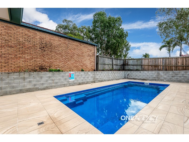 23 Jindabyne Cct, Forest Lake QLD 4078