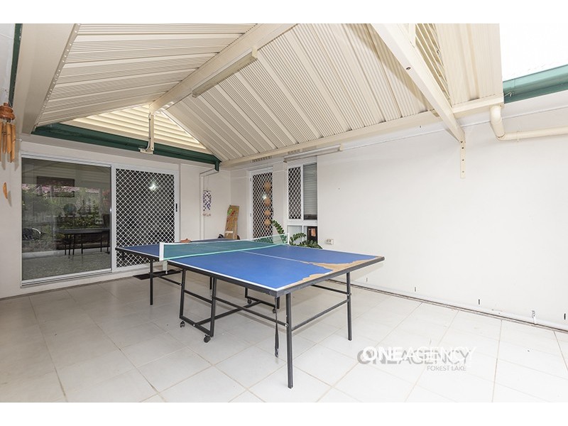 23 Jindabyne Cct, Forest Lake QLD 4078