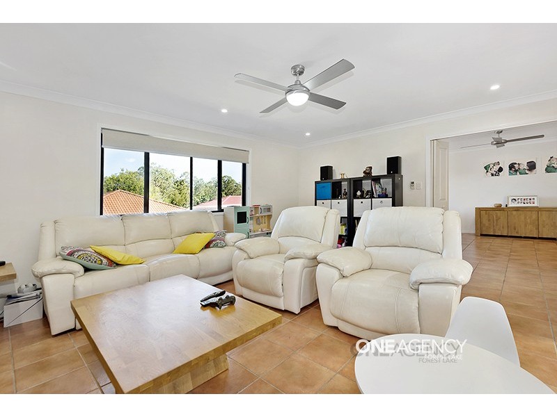 62 Glorious Way, Forest Lake QLD 4078