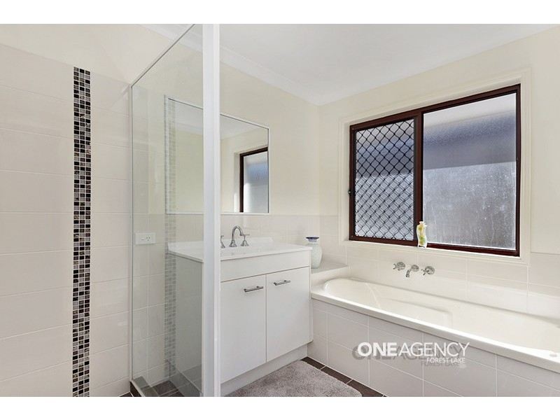 48 Degas Street, Forest Lake QLD 4078