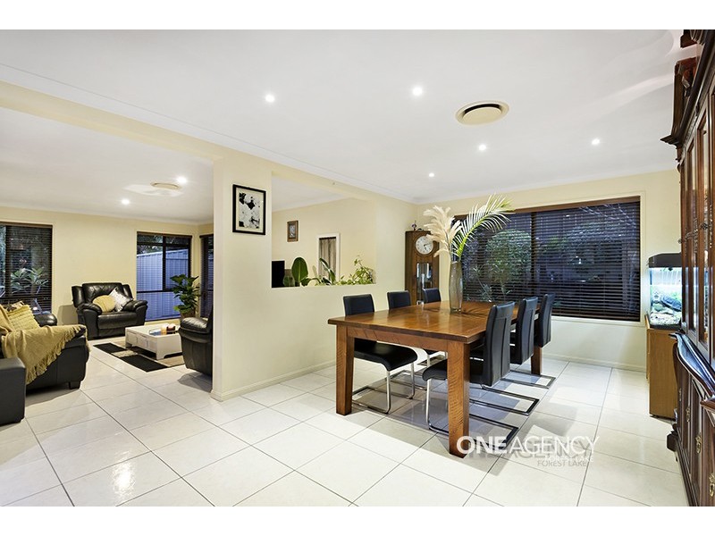 29 Dulwich Place, Forest Lake QLD 4078