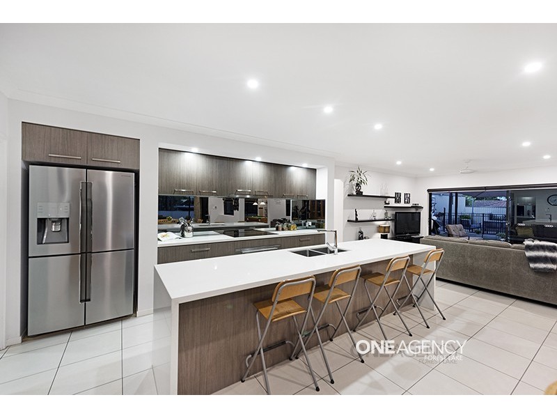 33-35 Steven Street, Camira QLD 4300