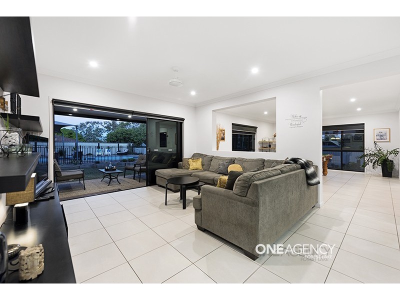 33-35 Steven Street, Camira QLD 4300