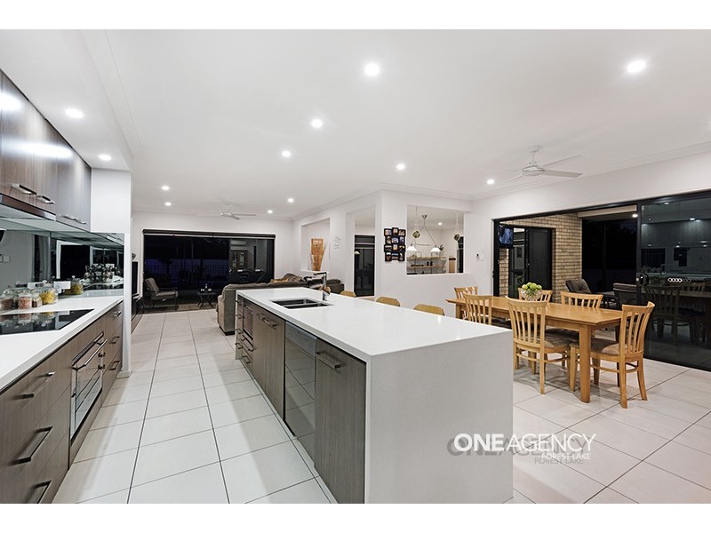 33-35 Steven Street, Camira QLD 4300