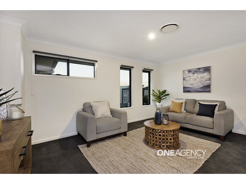 39 Palladium Boulevard, Hope Island QLD 4212