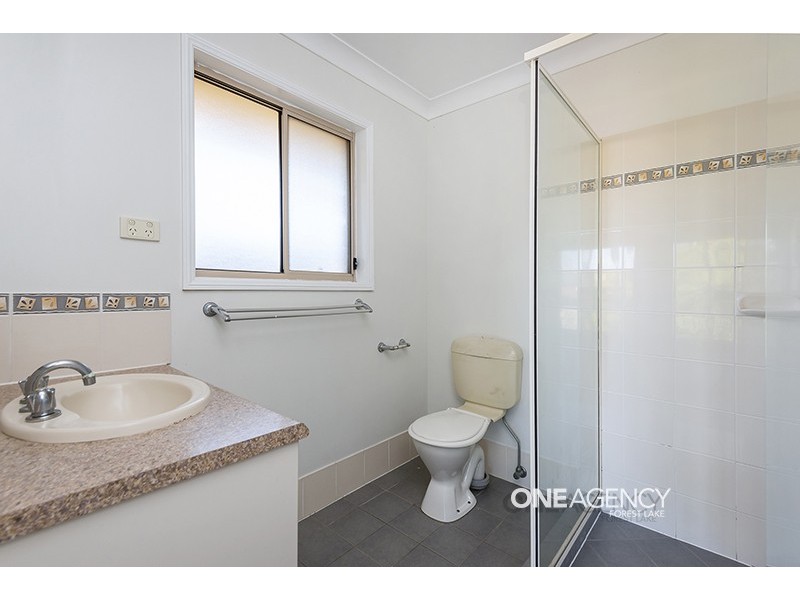 8 Moroney Court, Goodna QLD 4300