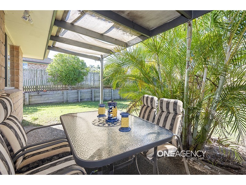 8 Moroney Court, Goodna QLD 4300