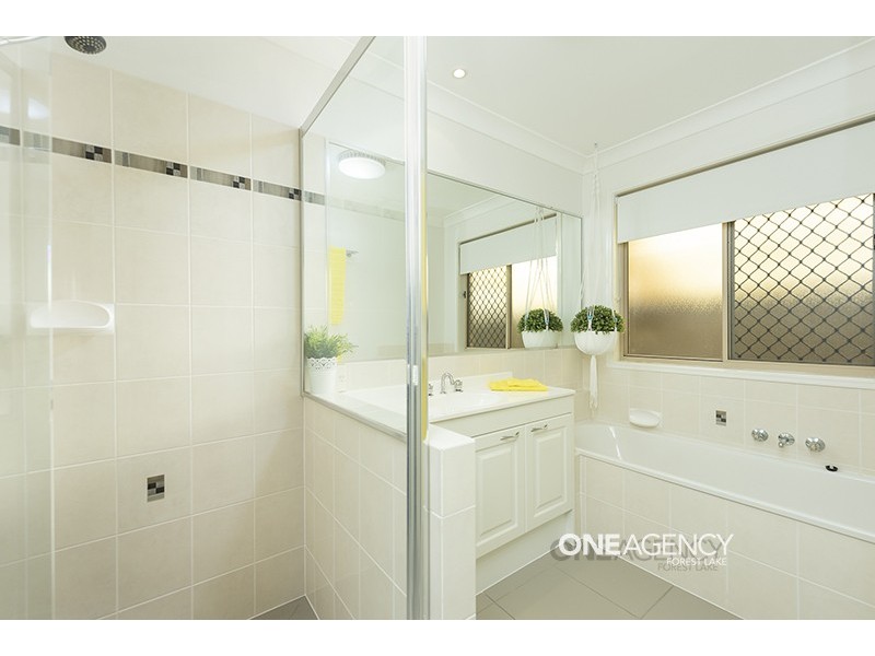 9 Sunny Street, Doolandella QLD 4077