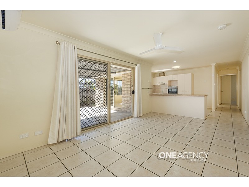 7 Leonie Place, Doolandella QLD 4077