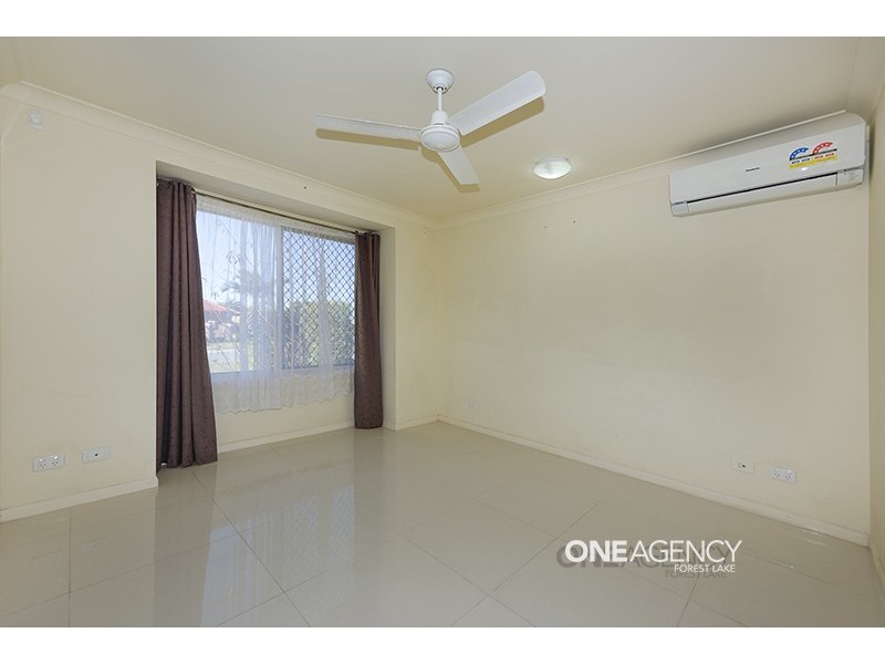 7 Leonie Place, Doolandella QLD 4077