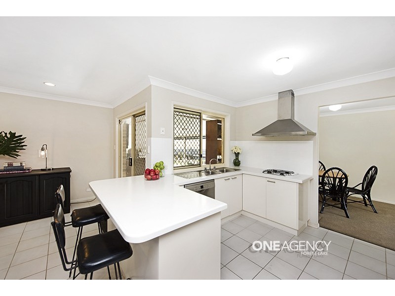 5 Springfield Pl, Forest Lake QLD 4078