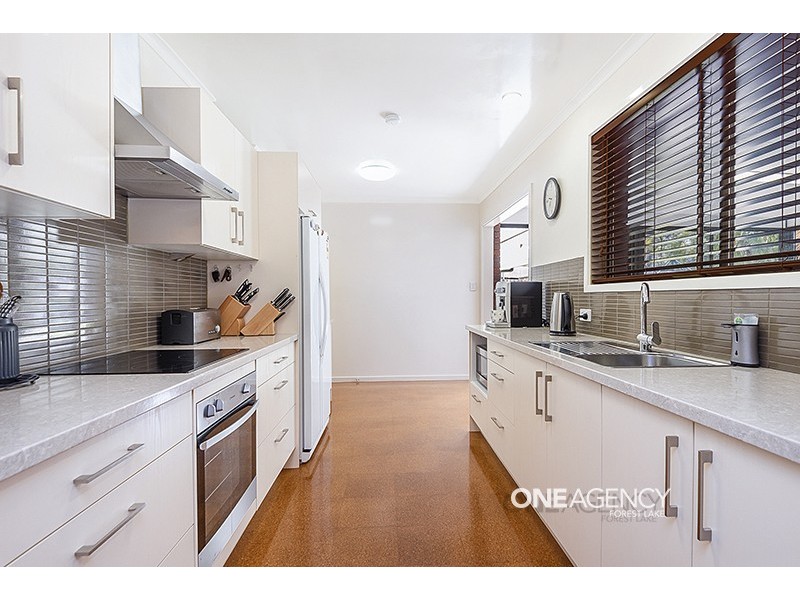 32 Fiona Street, Bellbird Park QLD 4300