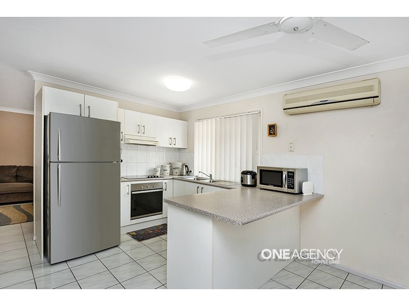 23 Tenterfield Place, Forest Lake QLD 4078