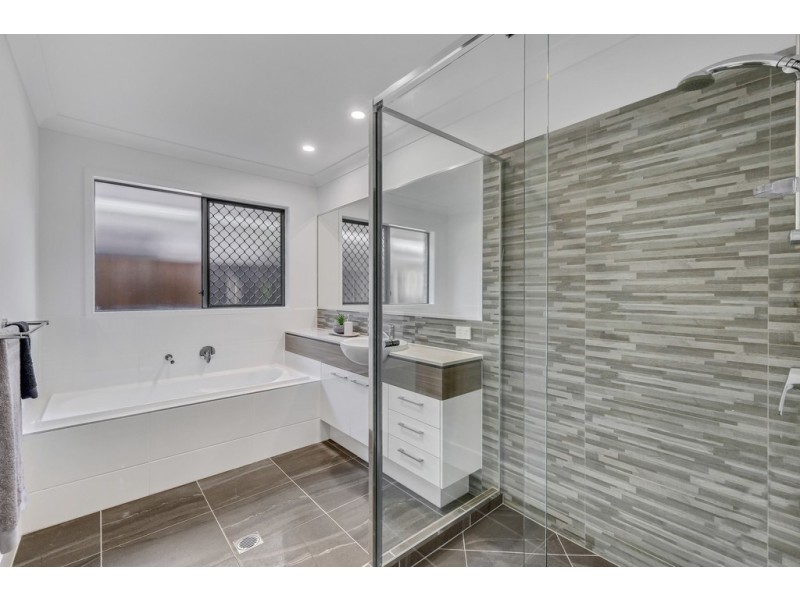 21 Killara Boulevard, Logan Reserve QLD 4133