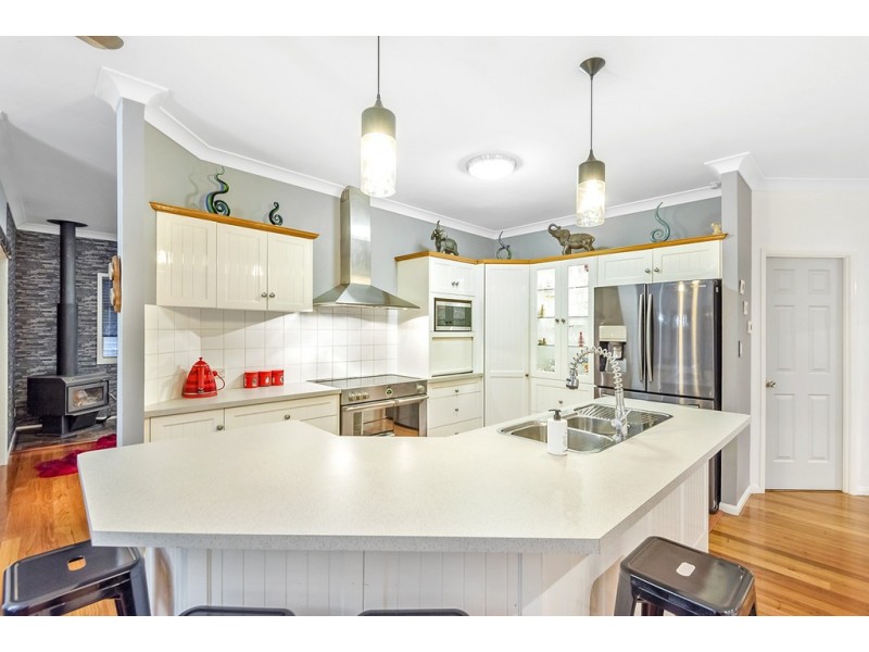 37 Paterson Pl, Forest Lake QLD 4078