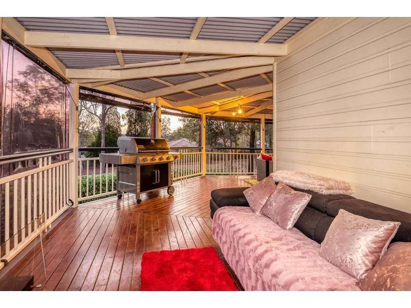 37 Paterson Pl, Forest Lake QLD 4078