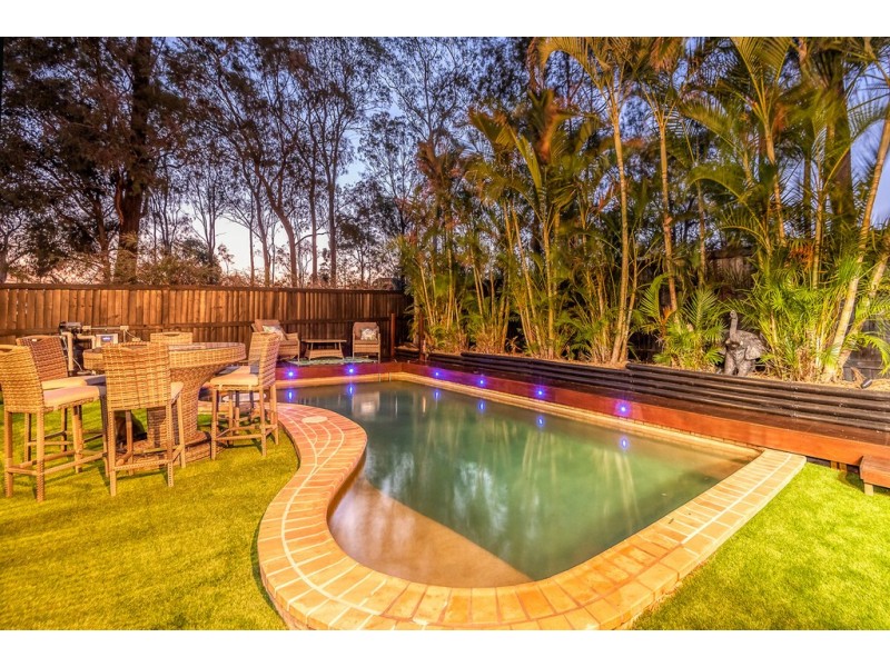 37 Paterson Pl, Forest Lake QLD 4078