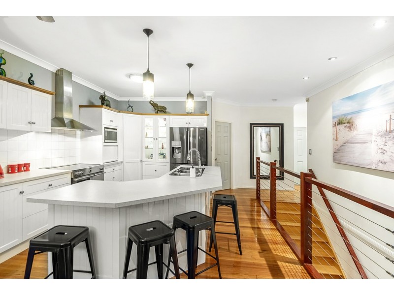 37 Paterson Pl, Forest Lake QLD 4078