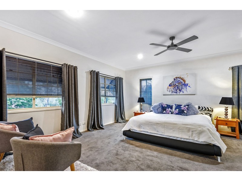 37 Paterson Pl, Forest Lake QLD 4078